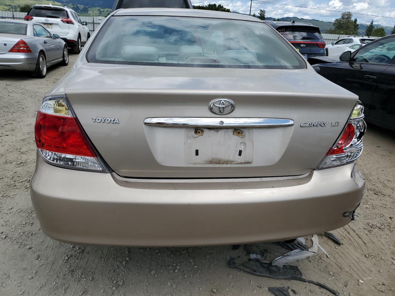 2005 Toyota Camry Le VIN: 4T1BE30K05U388727 Lot: 52853194