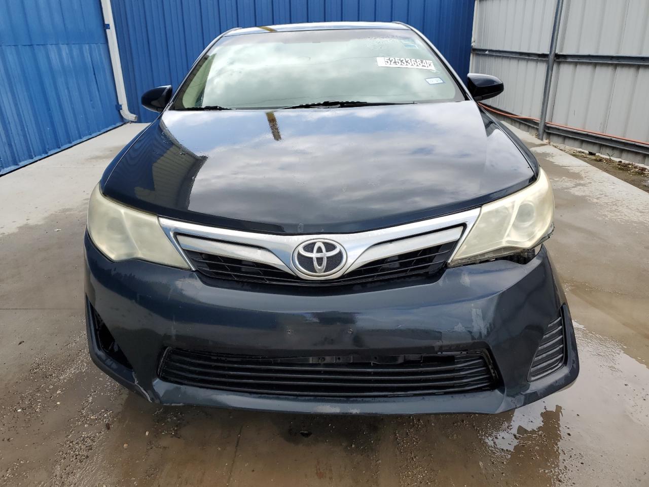 2014 Toyota Camry - Image 5