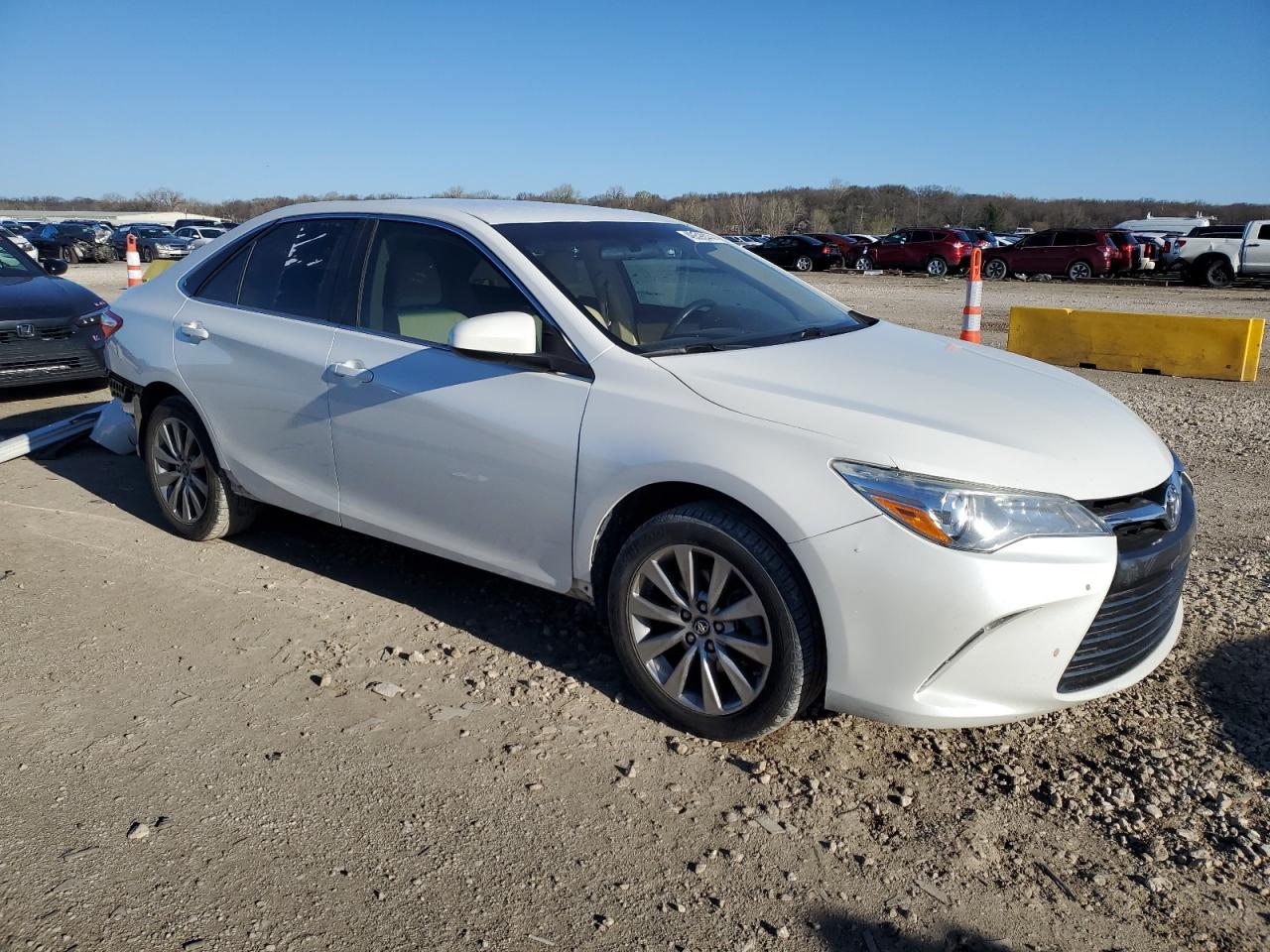 4T1BF1FK4HU317561 2017 Toyota Camry Le