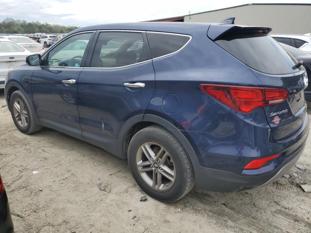 VIN 5XYZTDLB4HG413807 2017 HYUNDAI SANTA FE no.2