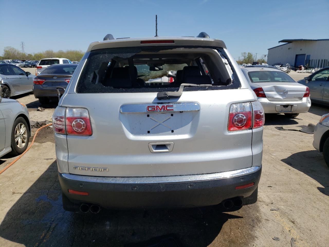 2011 GMC Acadia - Image 6