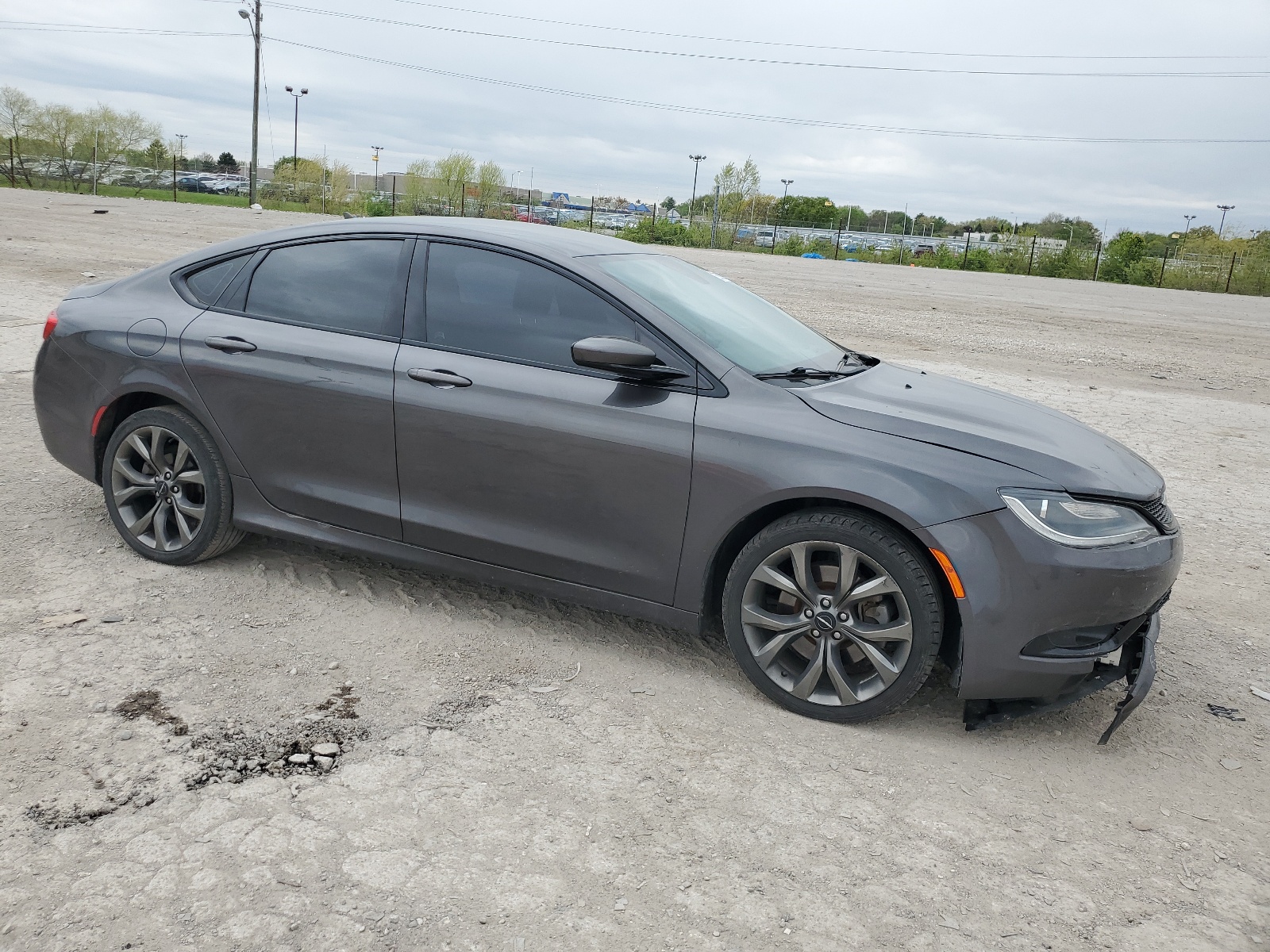 1C3CCCDG2FN560406 2015 Chrysler 200 S