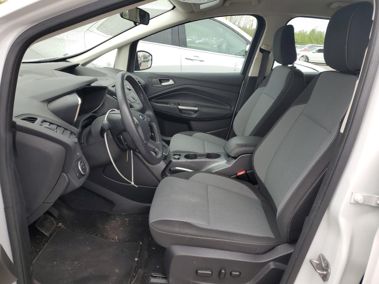 1FADP5AU0JL105459 2018 Ford C-Max Se