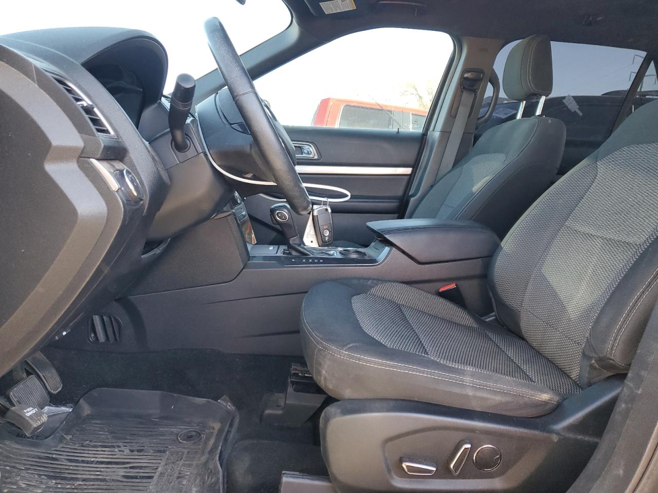 1FM5K7D83JGA97501 2018 Ford Explorer Xlt