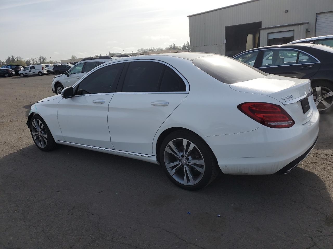 VIN 55SWF4JB9GU176278 2016 MERCEDES-BENZ C-CLASS no.2