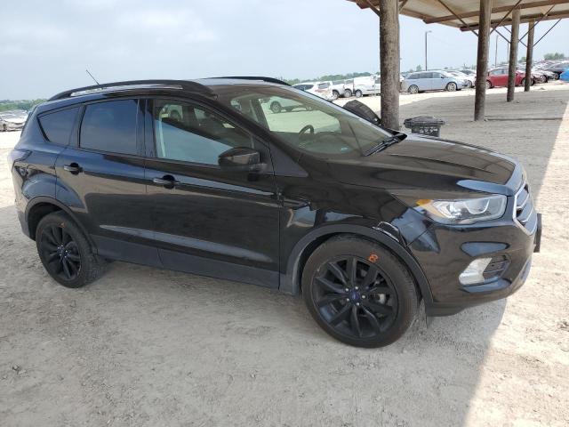  FORD ESCAPE 2017 Czarny