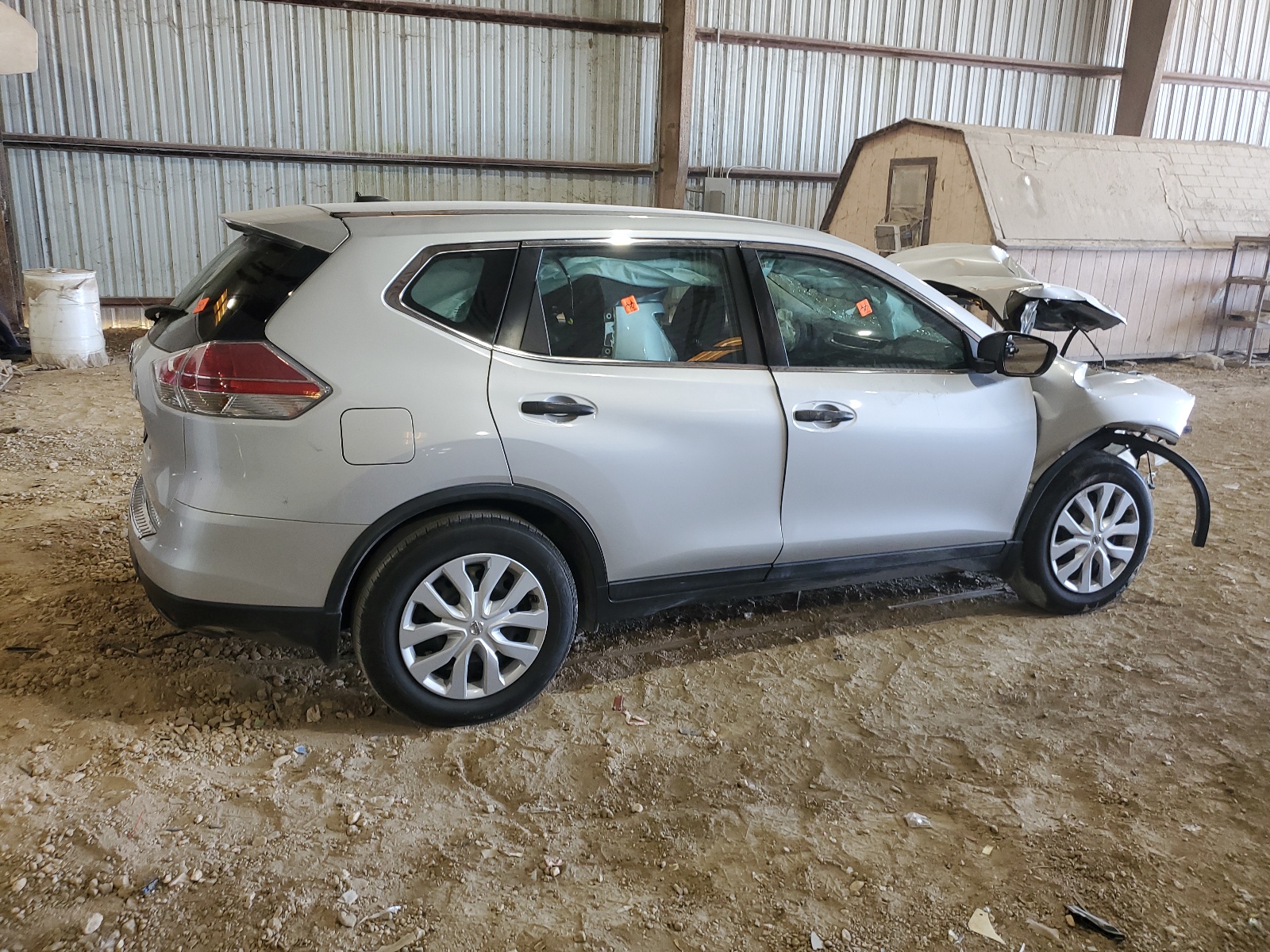 2016 Nissan Rogue S vin: 5N1AT2MT4GC925672