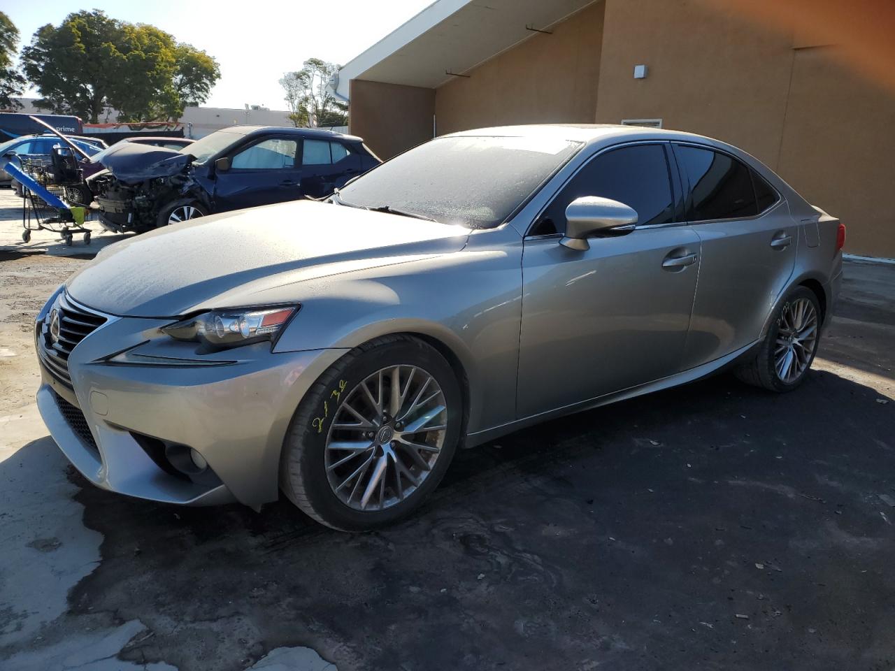 2014 Lexus IS - Image 1