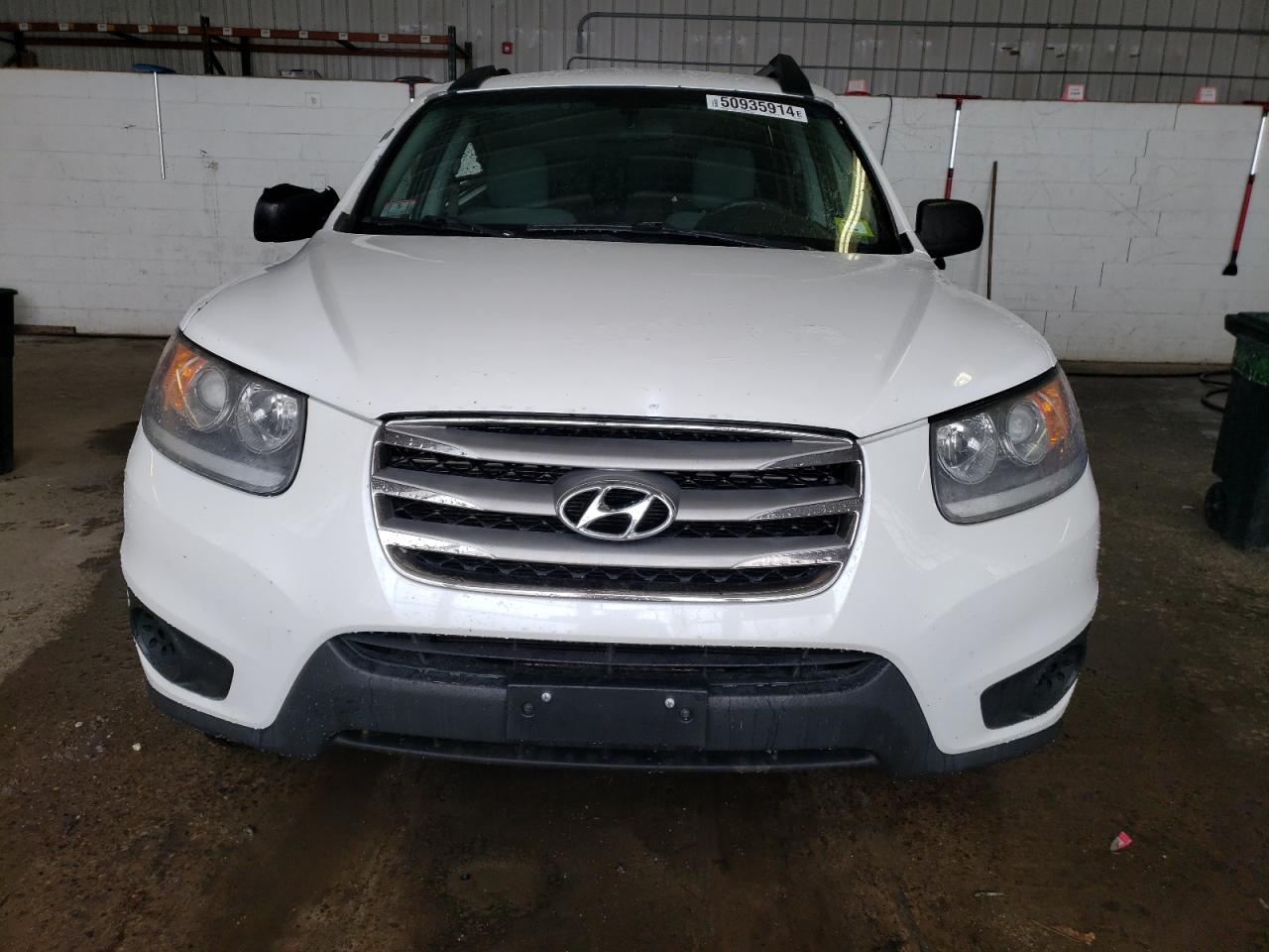 2012 Hyundai Santa Fe - Image 5