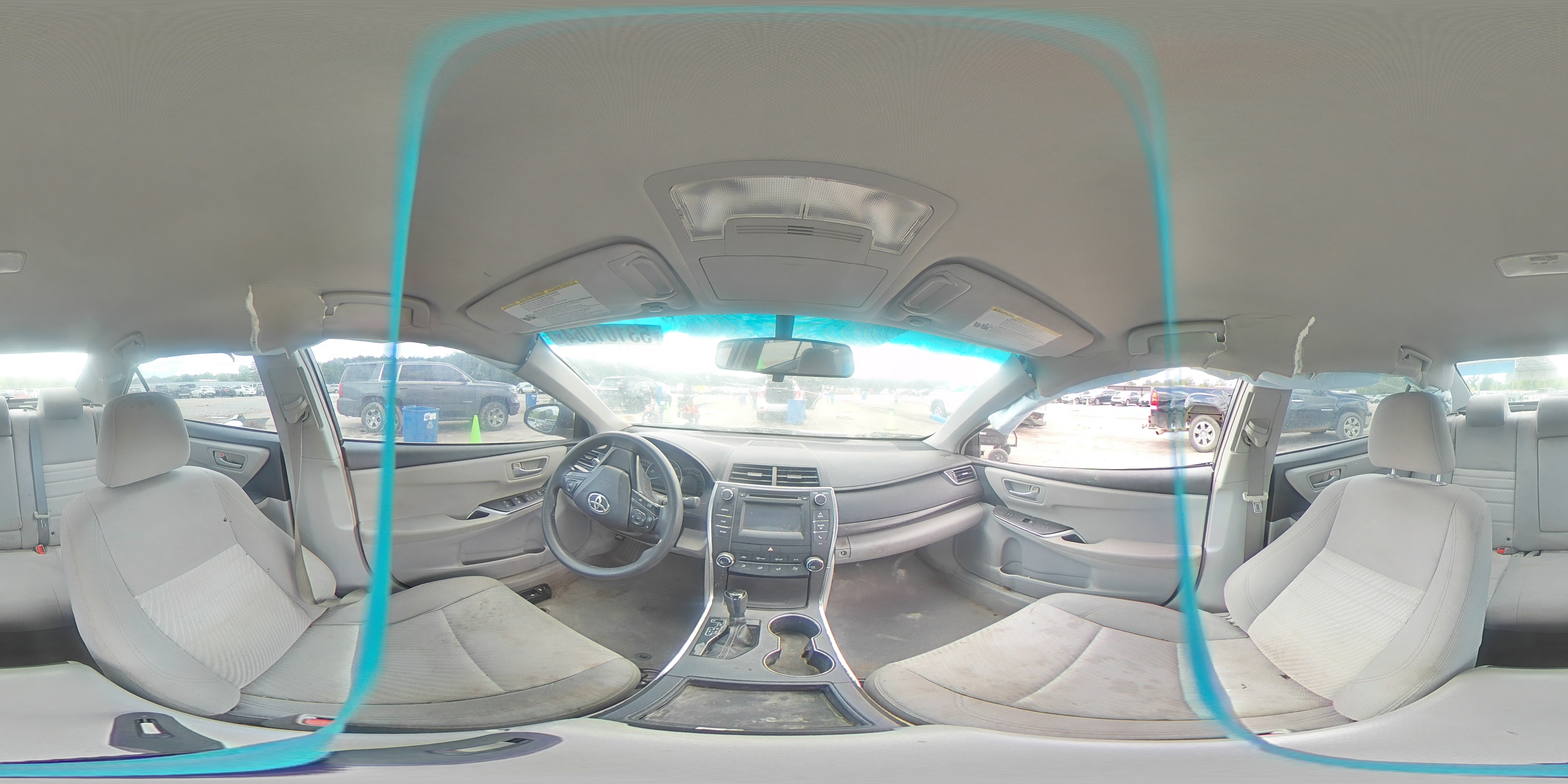 2015 Toyota Camry - Image 13