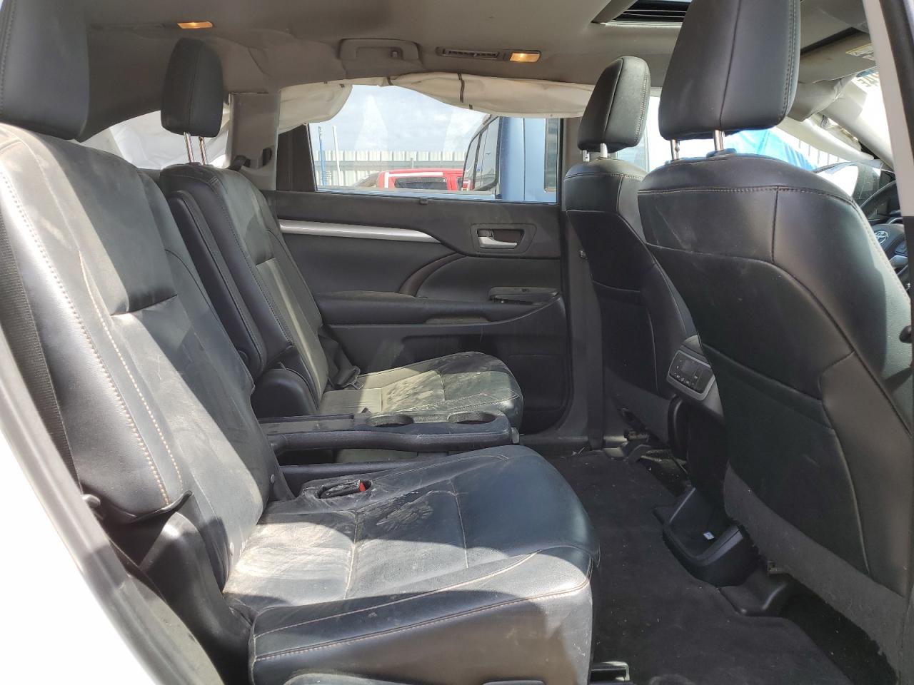 2015 Toyota Highlander Xle VIN: 5TDJKRFH2FS084392 Lot: 51257224