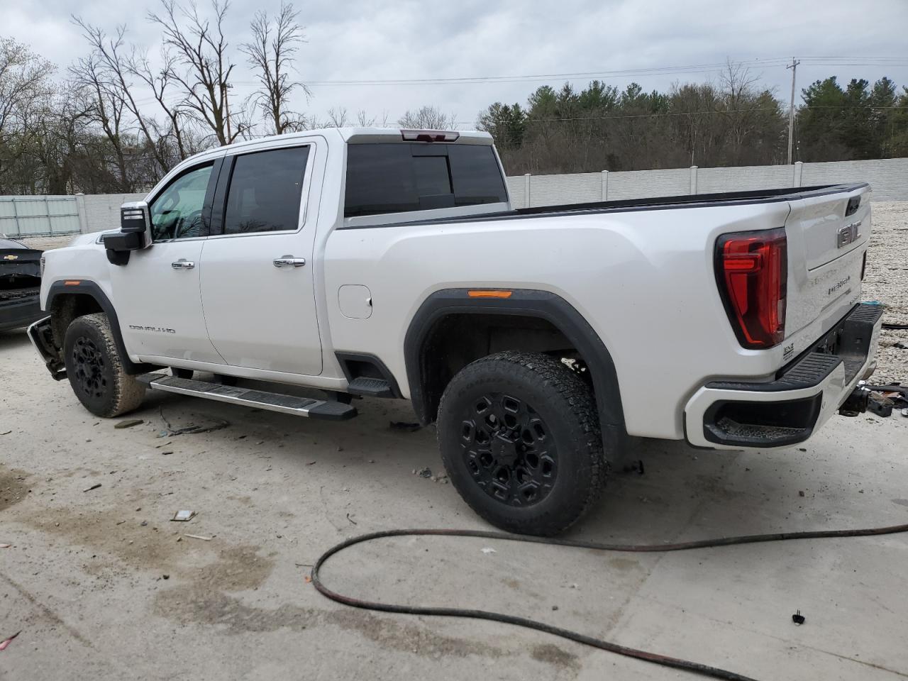 2021 GMC Sierra - Image 2