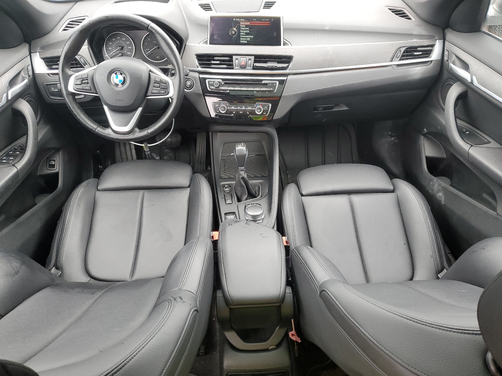 WBXHT3C38H5F81723 2017 BMW X1 xDrive28I