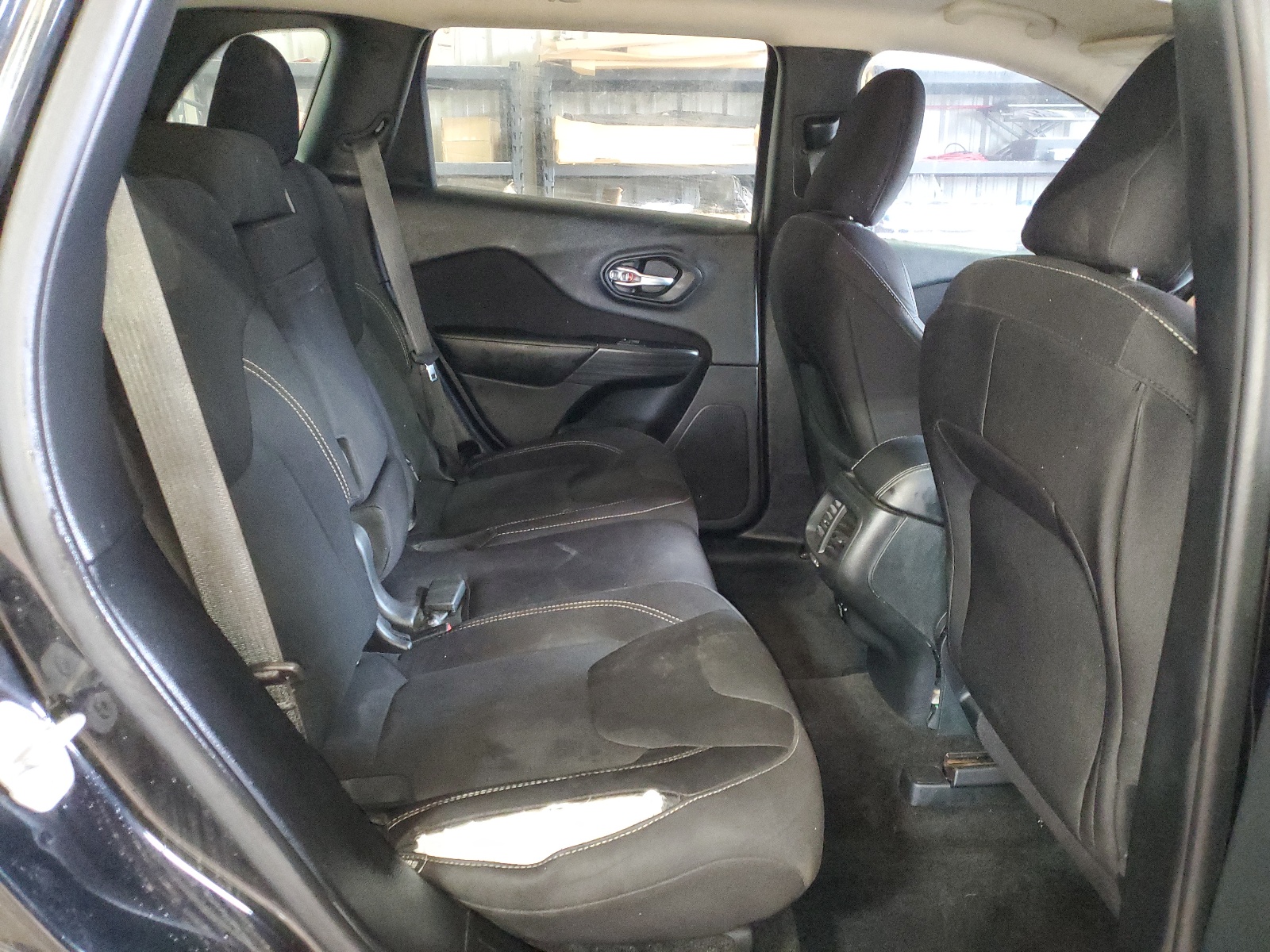 1C4PJLCS8FW602466 2015 Jeep Cherokee Latitude