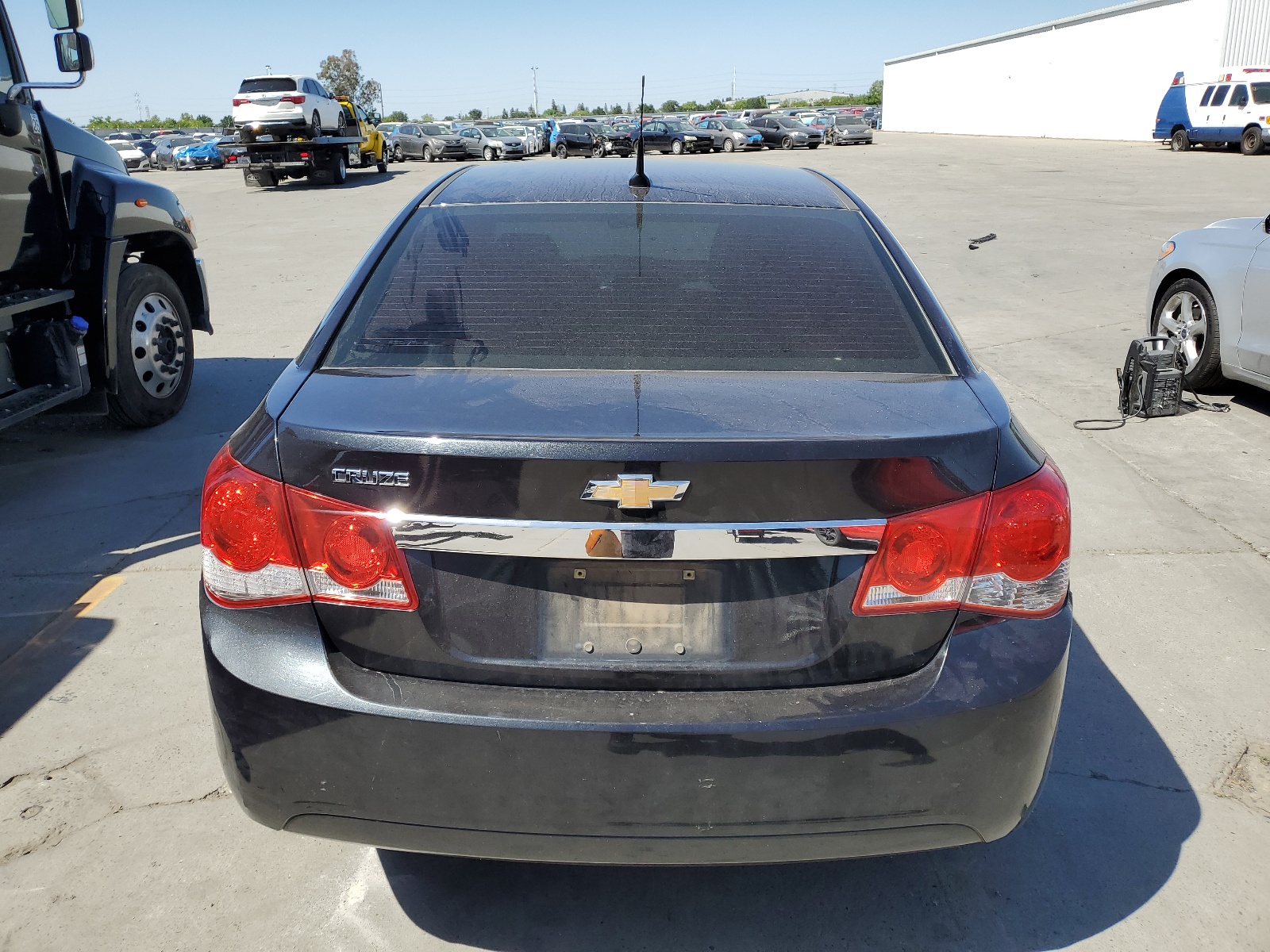 2012 Chevrolet Cruze Ls vin: 1G1PC5SHXC7404787