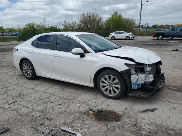  TOYOTA CAMRY 2019 Белый
