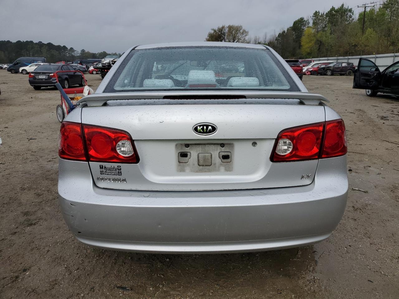 2008 Kia Optima Lx VIN: KNAGE123685275719 Lot: 49326874