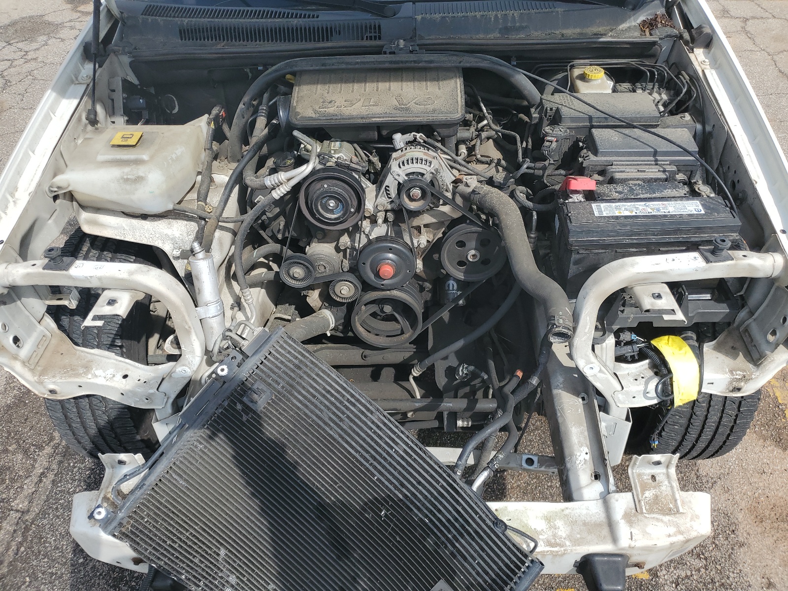 1J8GS48K49C528229 2009 Jeep Grand Cherokee Laredo