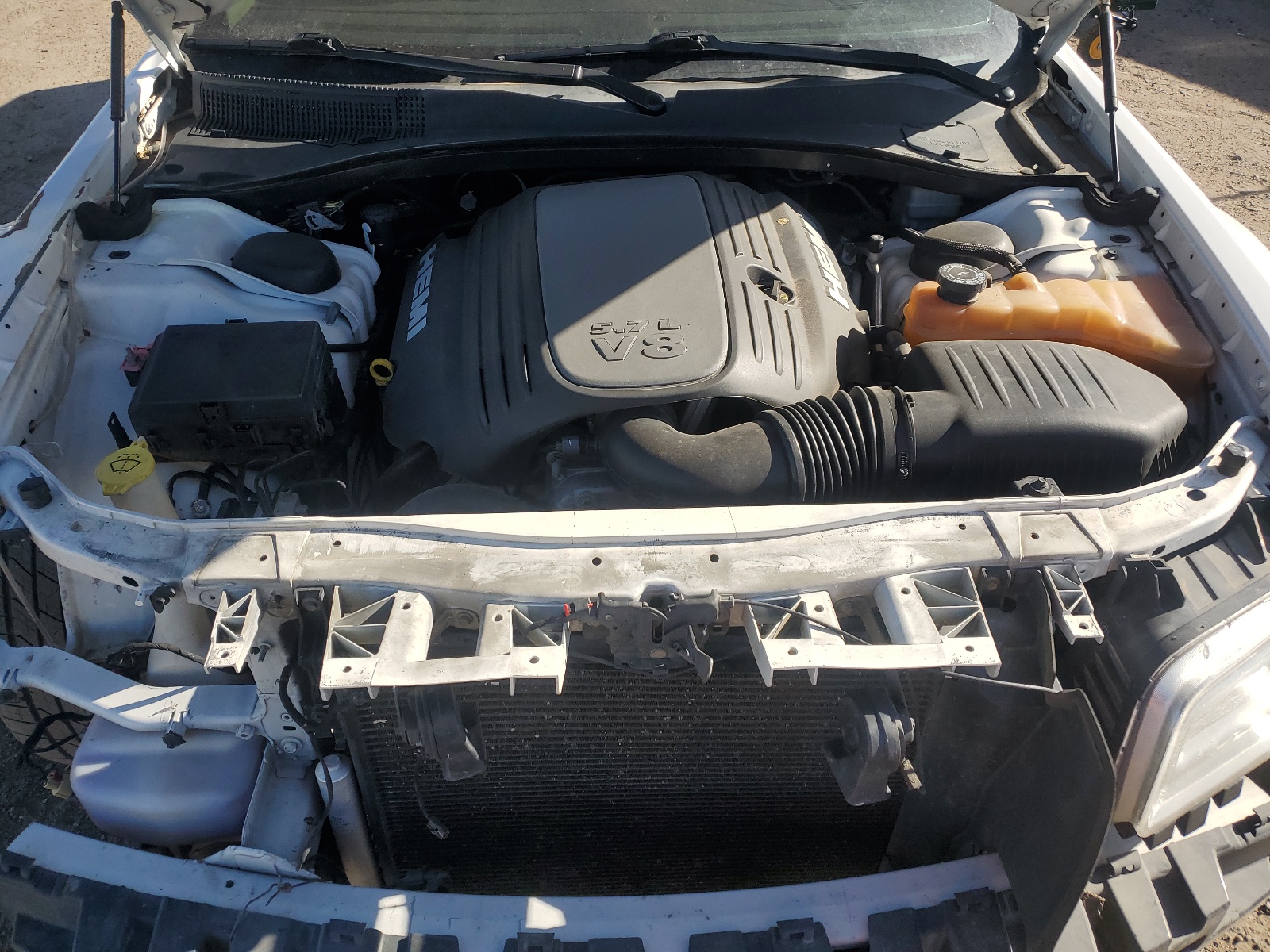 2C3CA6CT4BH591911 2011 Chrysler 300C