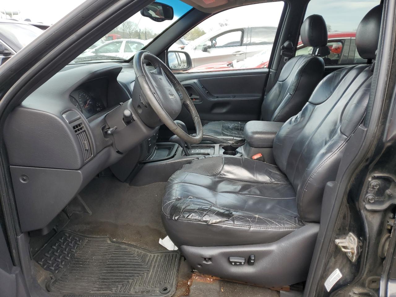 2001 Jeep Grand Cherokee Laredo VIN: 1J4GW48S31C647853 Lot: 49536324