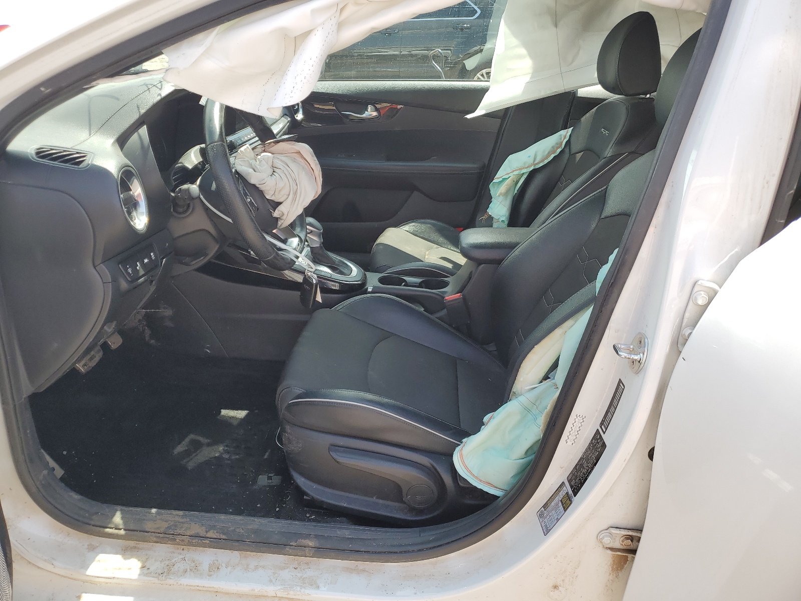 3KPF34AD4ME281159 2021 Kia Forte Gt Line