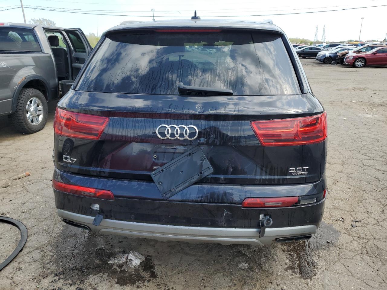 WA1LAAF77HD025612 2017 Audi Q7 Premium Plus