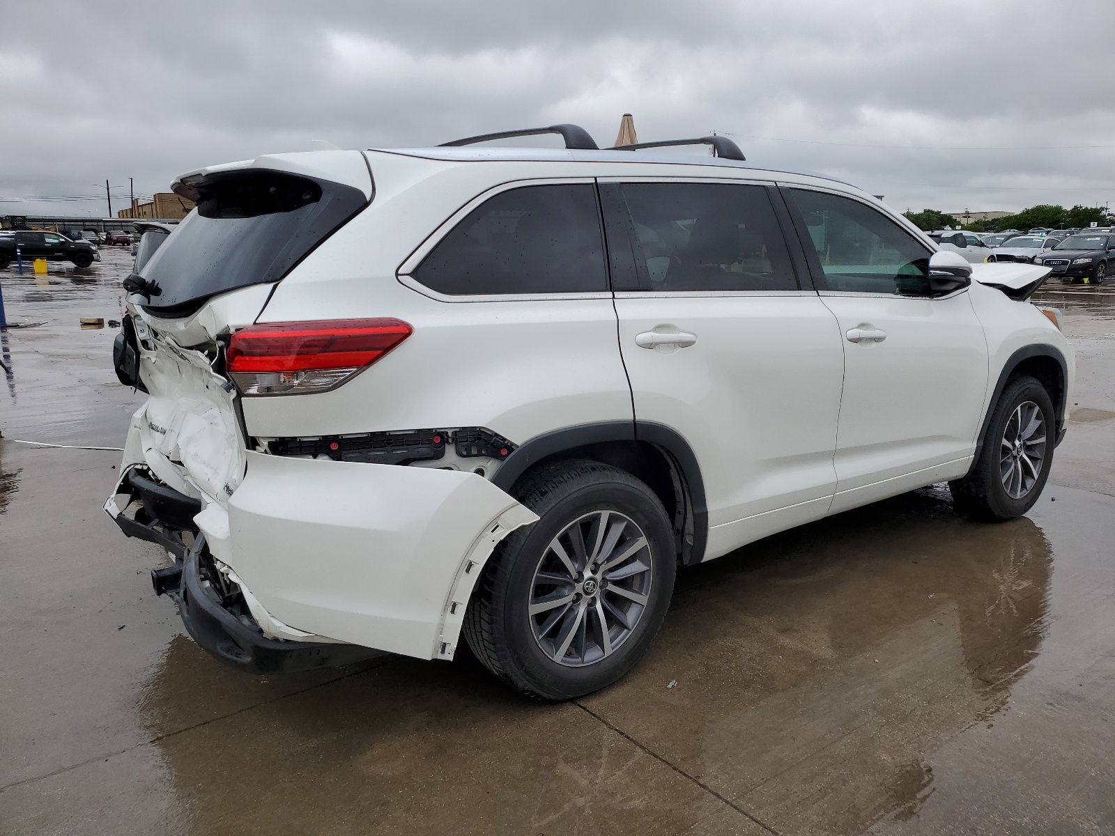 2018 Toyota Highlander Se vin: 5TDKZRFH8JS538122