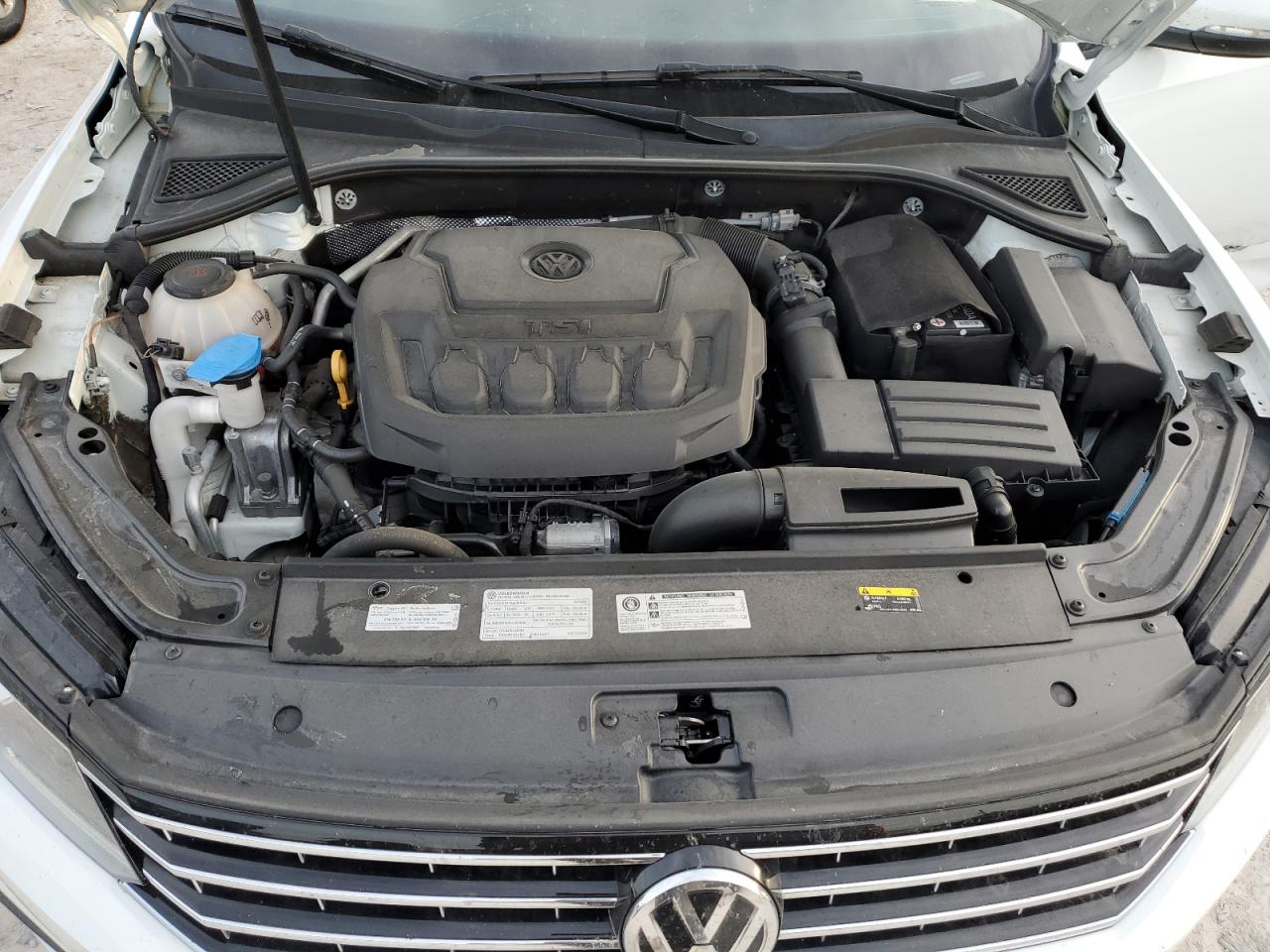 1VWAA7A31JC013565 2018 Volkswagen Passat S