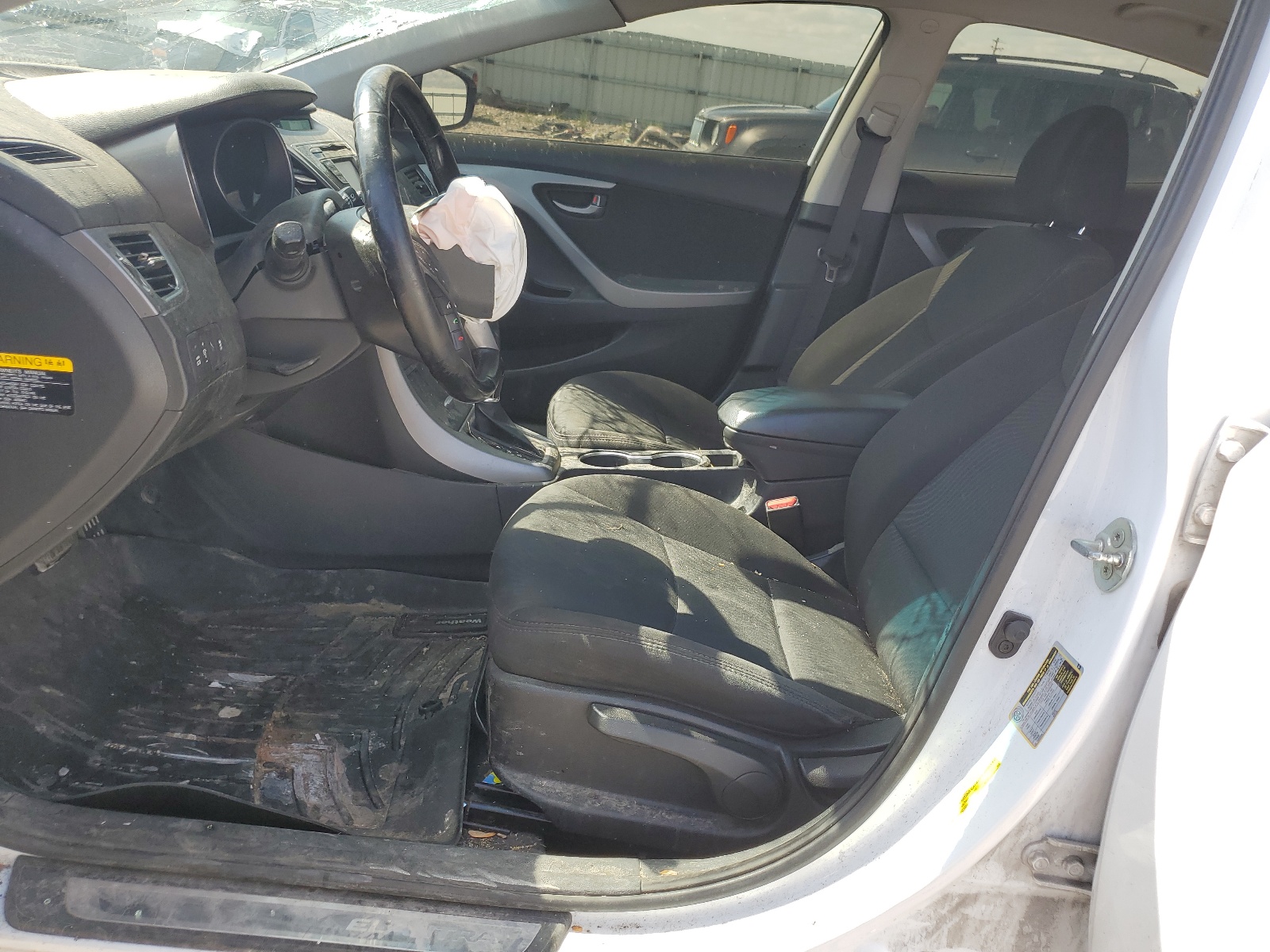 5NPDH4AE8FH604791 2015 Hyundai Elantra Se