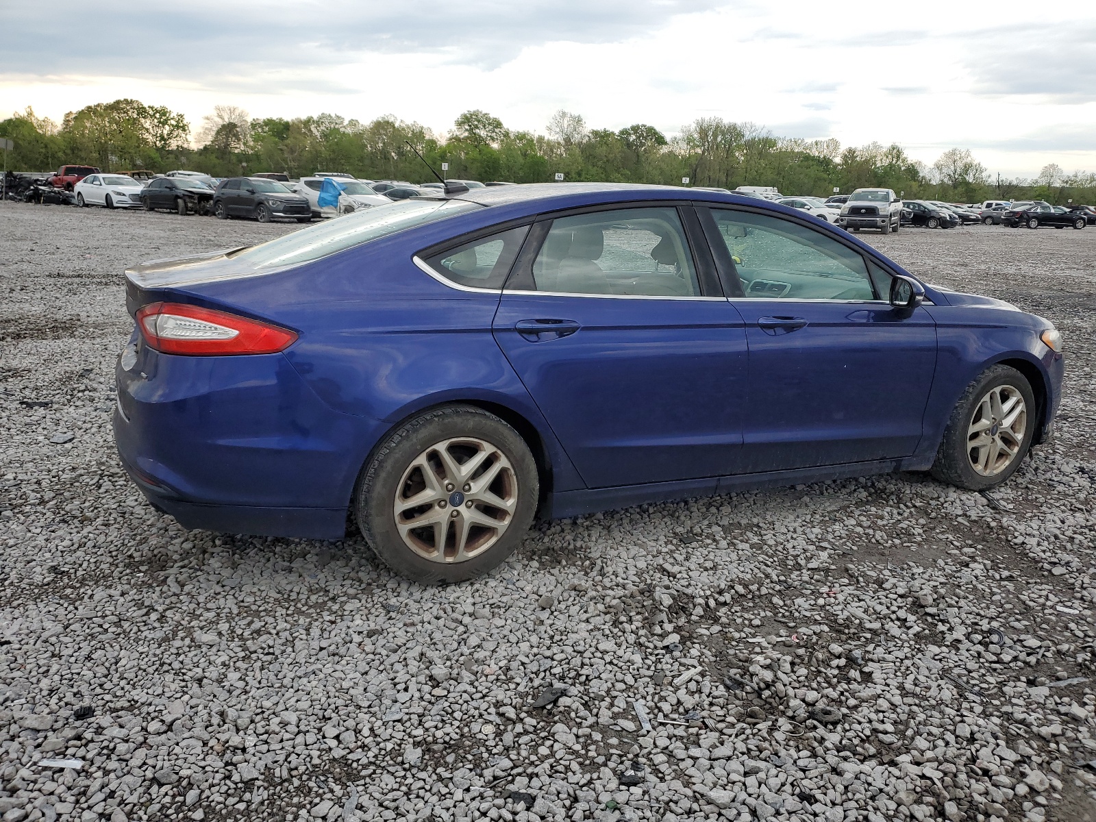 1FA6P0H7XF5127444 2015 Ford Fusion Se