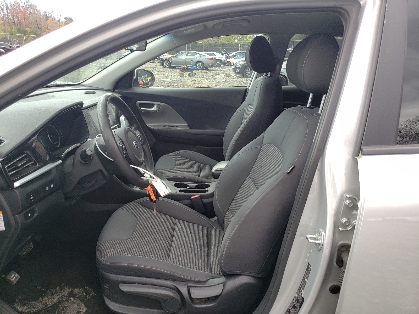 KNDCB3LC0L5400887 2020 Kia Niro Lx