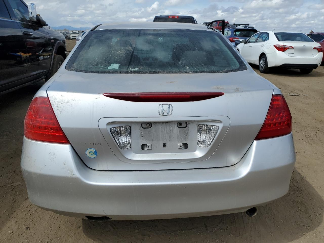 1HGCM56106A042549 2006 Honda Accord Value