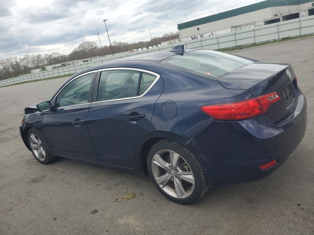 2013 Acura ILX - Image 2