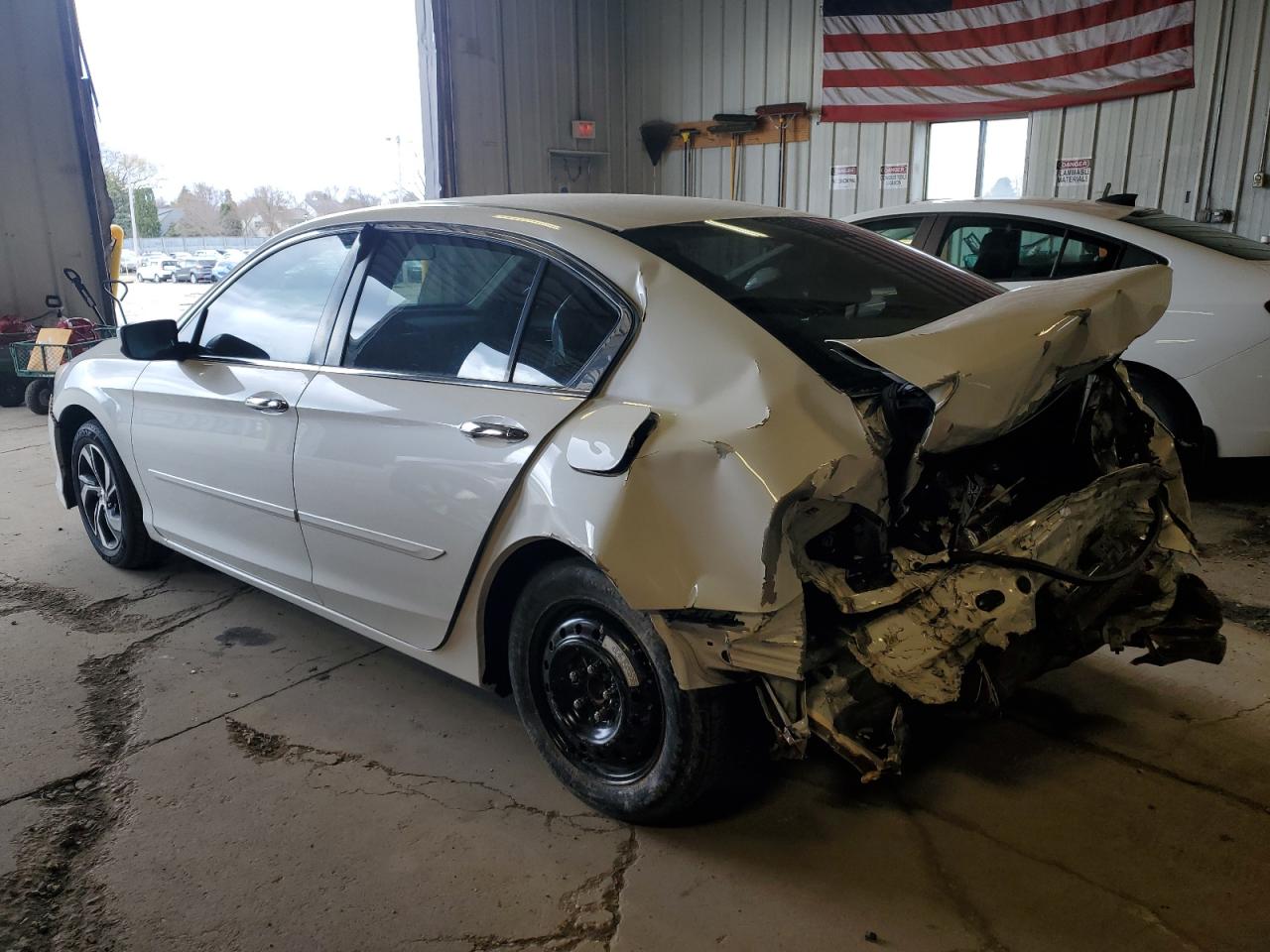 1HGCR2F37GA164318 2016 HONDA ACCORD - Image 2