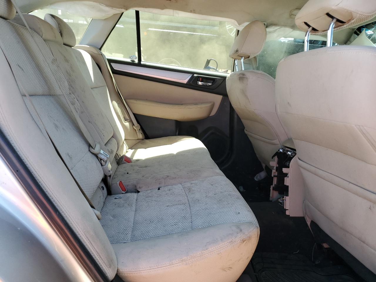 2016 Subaru Outback - Image 10