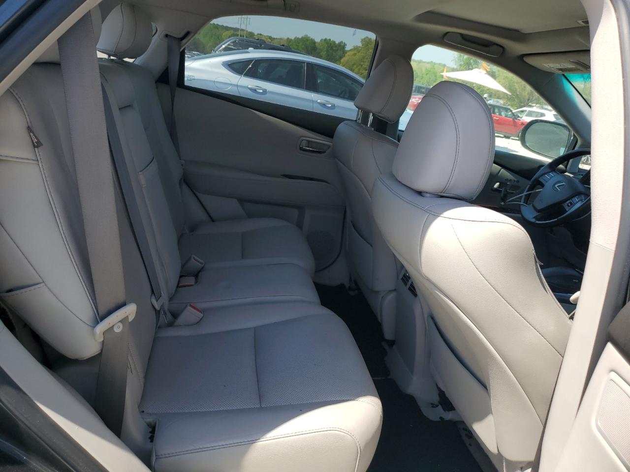 2011 Lexus RX - Image 11