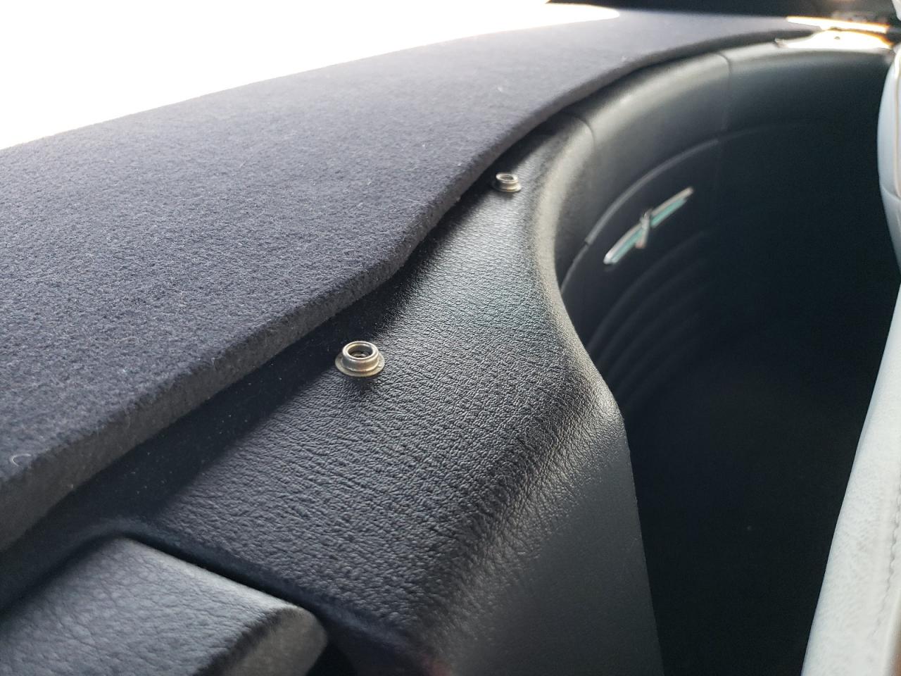 2003 Ford Thunderbird VIN: 1FAHP62A33Y105599 Lot: 52110694