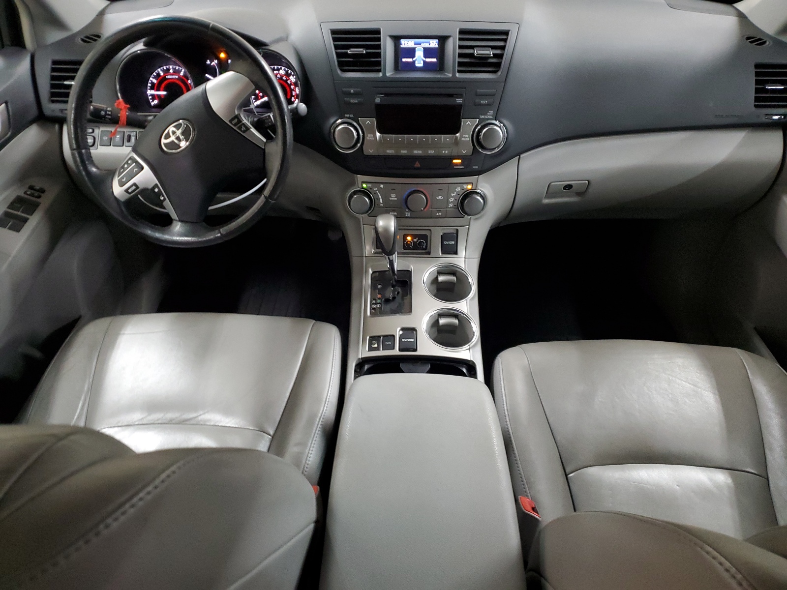 5TDBK3EH2CS104638 2012 Toyota Highlander Base