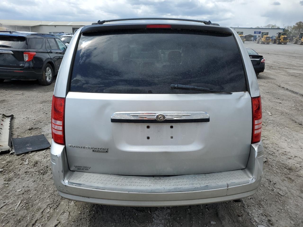 2008 Chrysler Town & Country Touring VIN: 2A8HR54P08R607667 Lot: 50381084