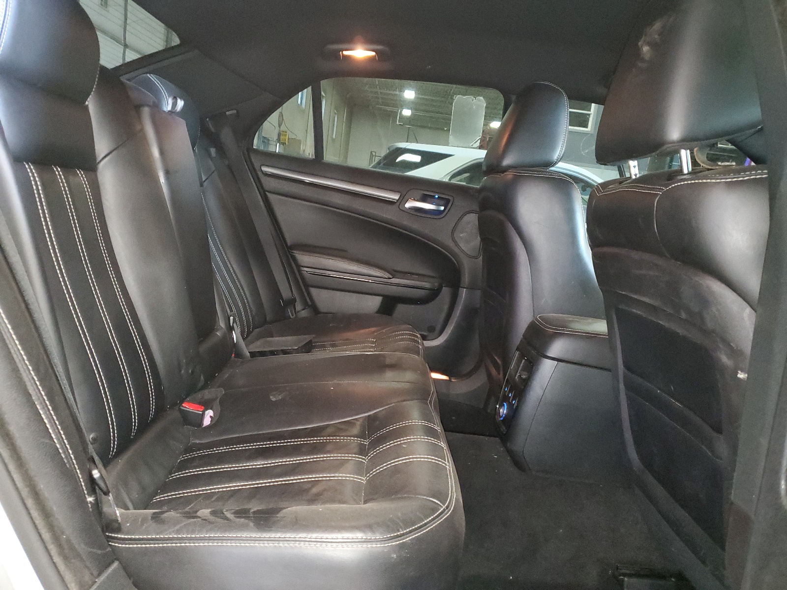 2C3CCADT5CH183351 2012 Chrysler 300 S