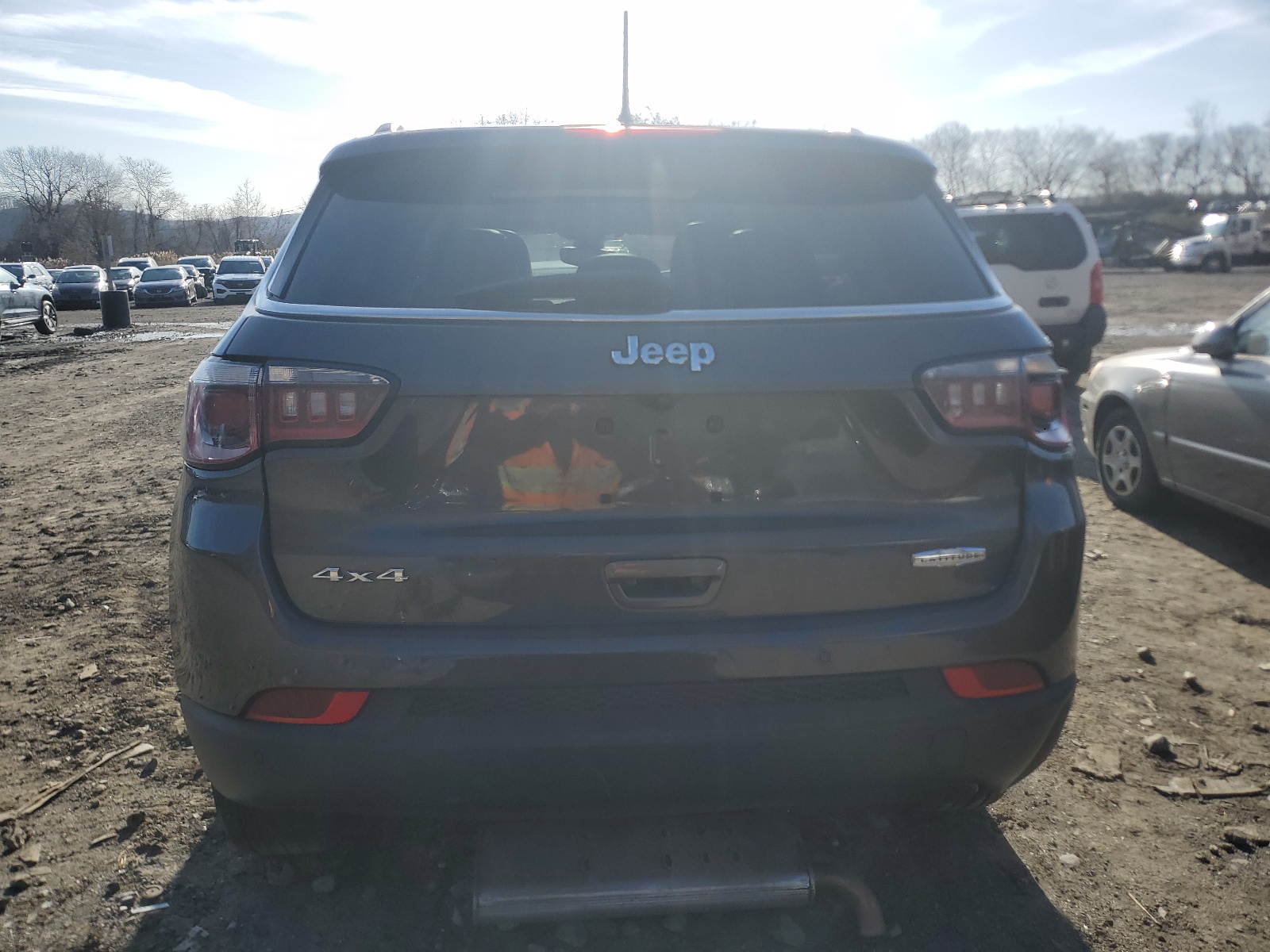 3C4NJDBB8KT839490 2019 Jeep Compass Latitude