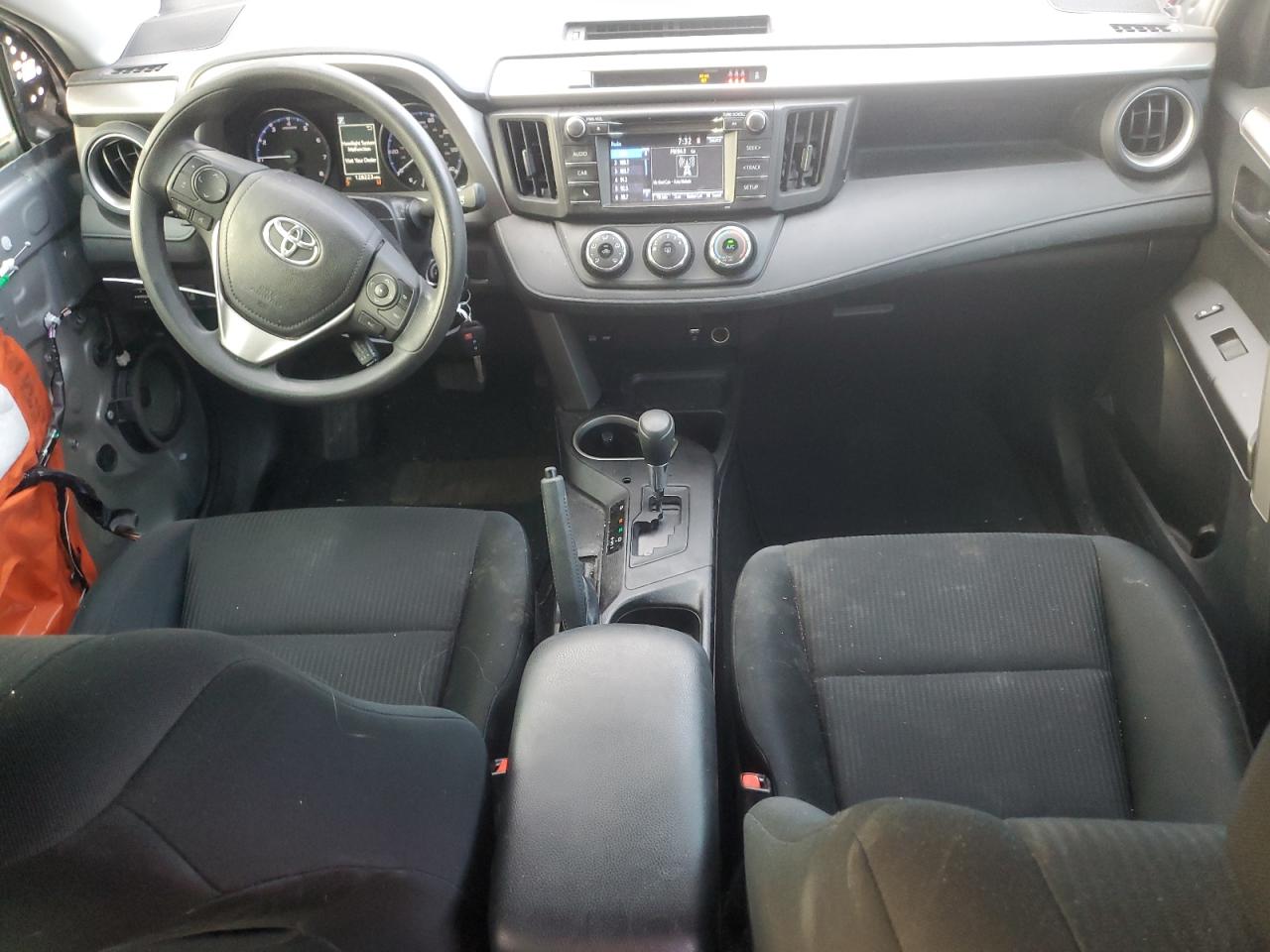 2T3ZFREV9HW358915 2017 Toyota Rav4 Le