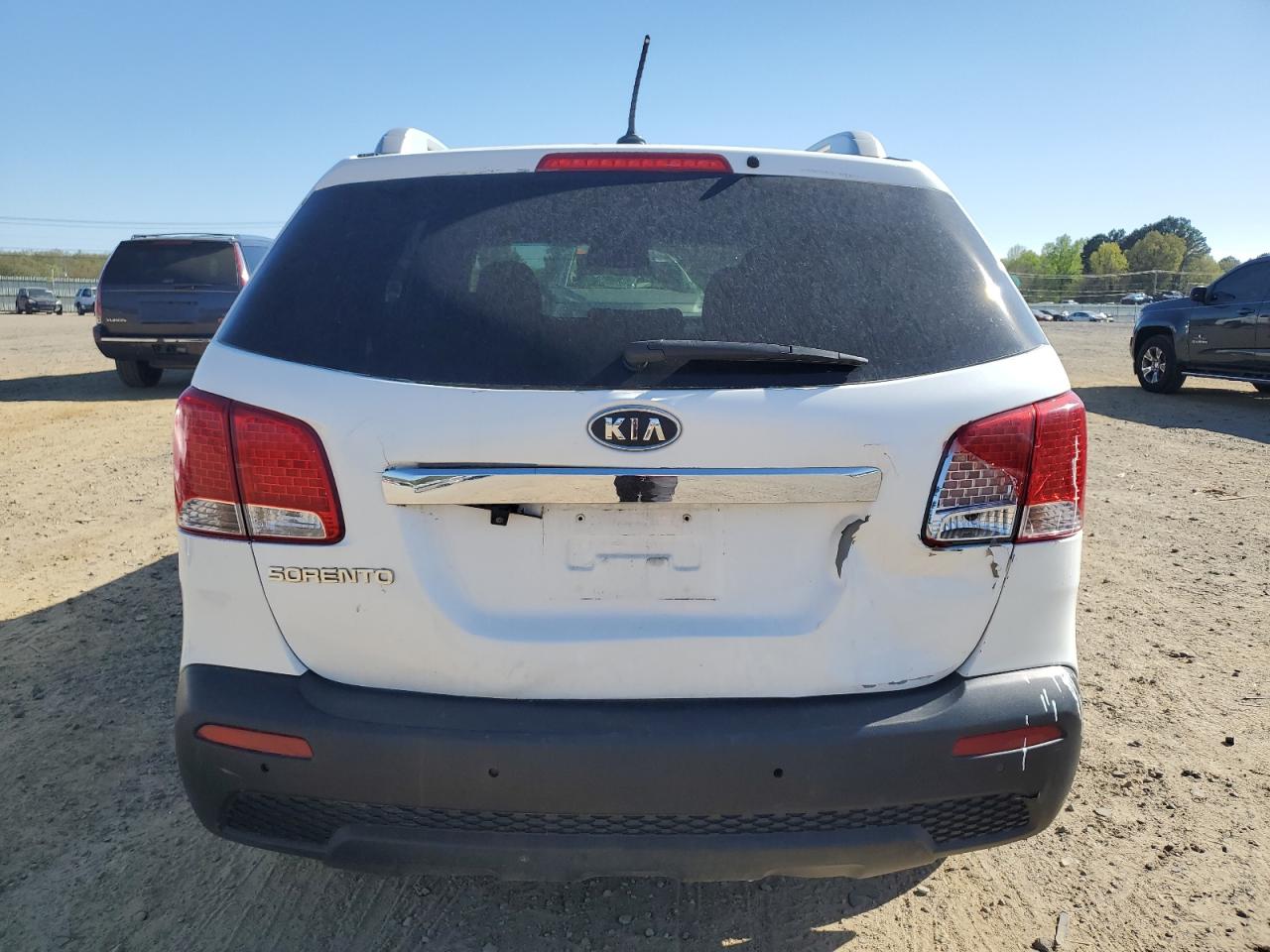 2011 Kia Sorento Base VIN: 5XYKT4A1XBG127916 Lot: 50040204