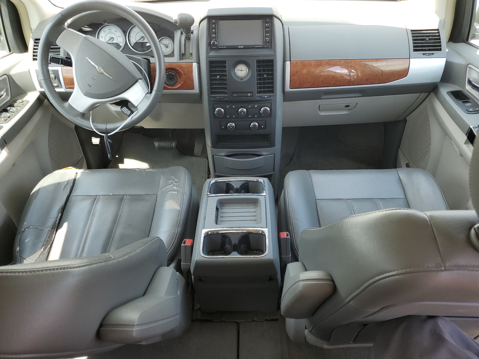 2A8HR54P18R138640 2008 Chrysler Town & Country Touring