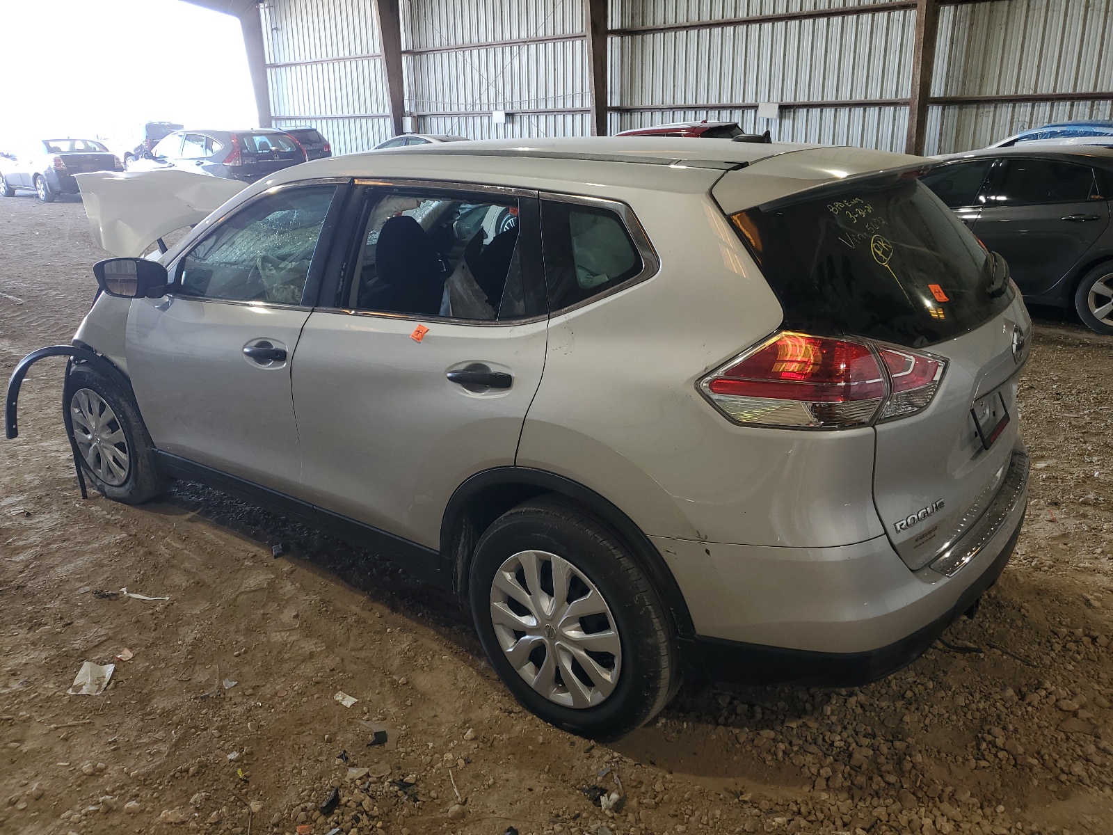 2016 Nissan Rogue S vin: 5N1AT2MT4GC925672