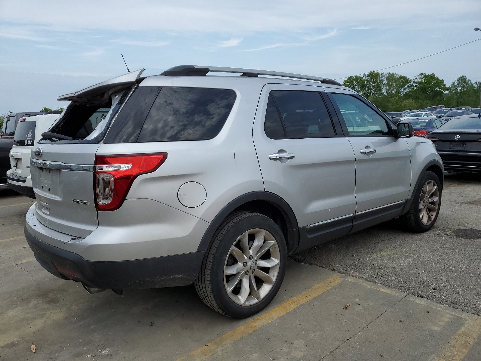 1FM5K7D82DGC68761 2013 Ford Explorer Xlt