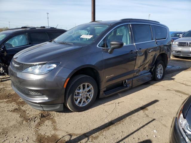 2021 Chrysler Voyager Lxi for Sale in Woodhaven, MI - Side