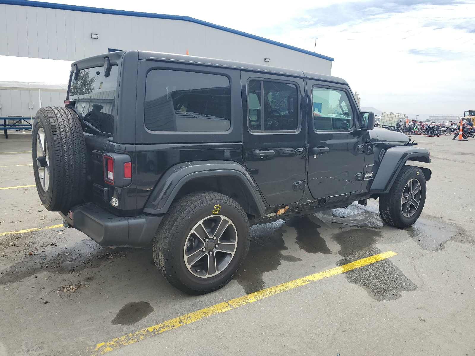 2023 Jeep Wrangler Sahara vin: 1C4HJXENXPW687170