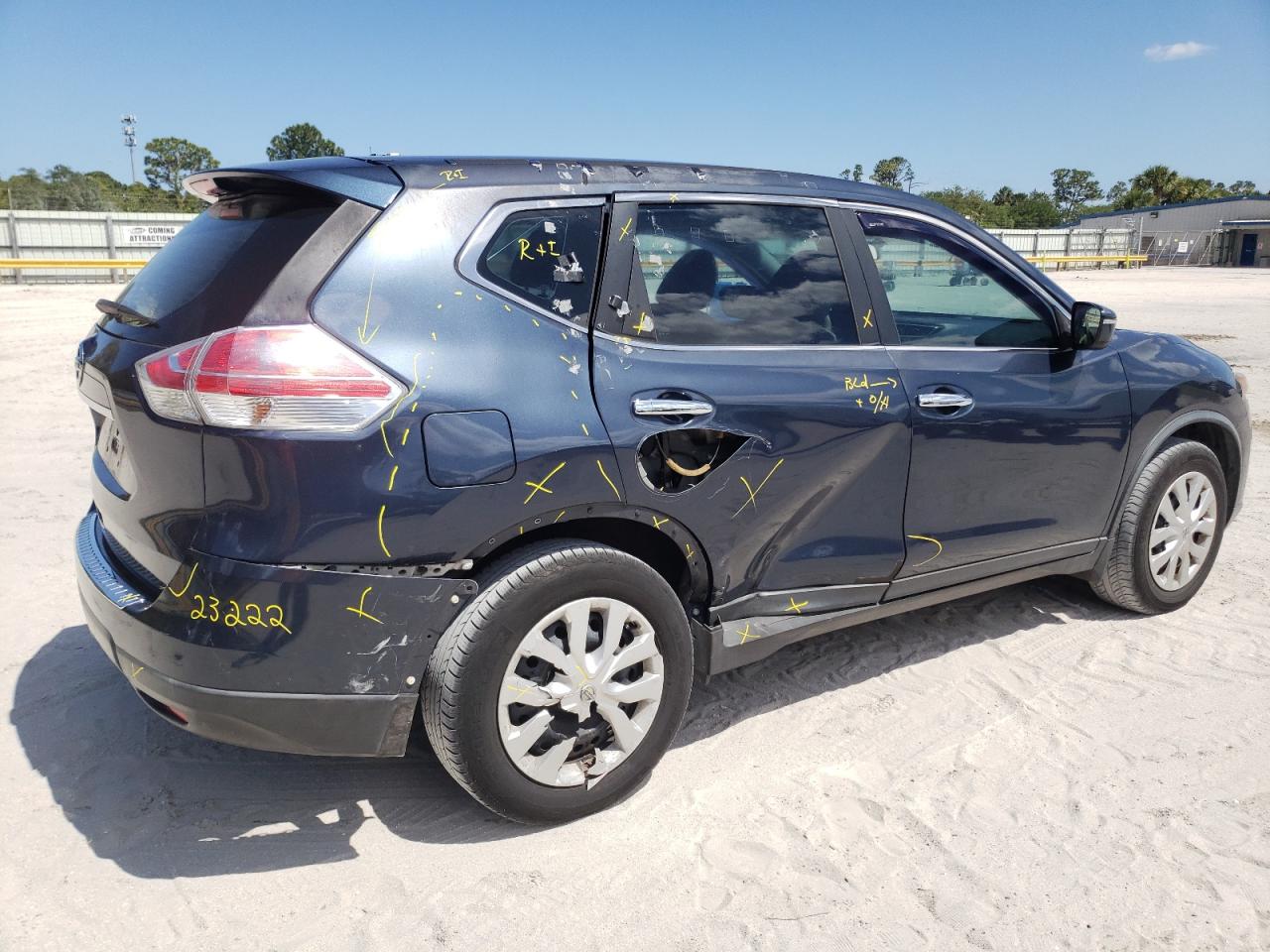 2015 Nissan Rogue S VIN: KNMAT2MT2FP572019 Lot: 52110244