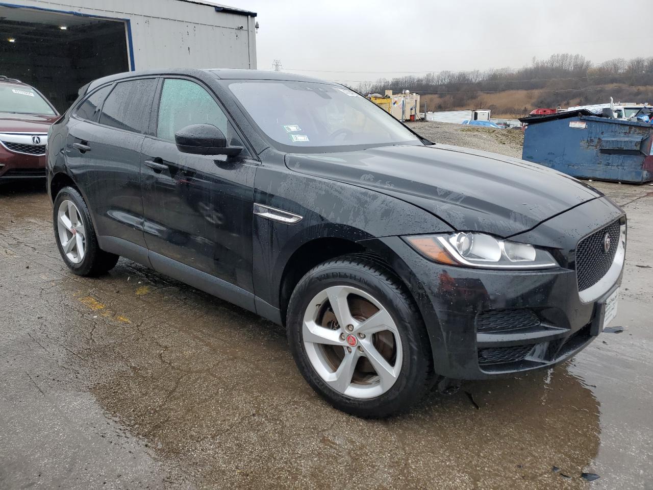 SADCJ2BV7HA055201 2017 Jaguar F-Pace Premium